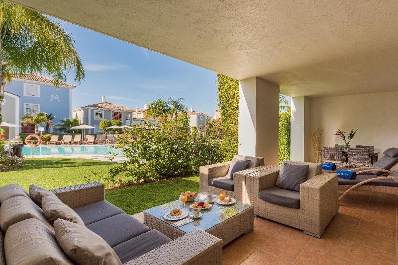 Cortijo Del Mar Resort エステポナ 部屋 写真
