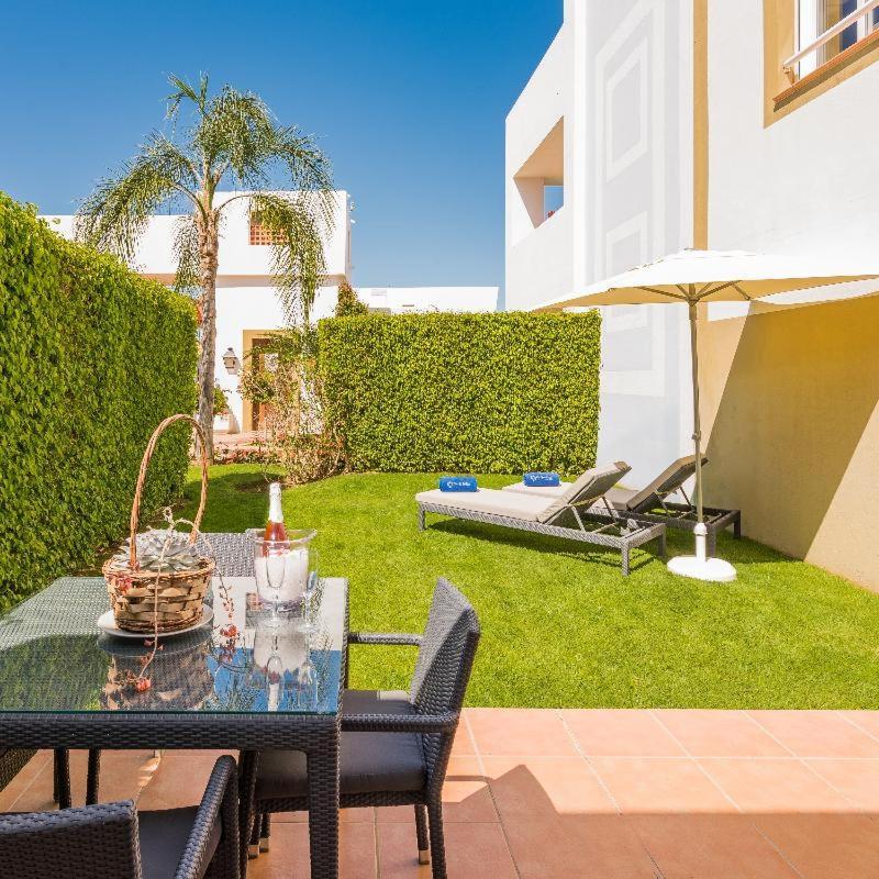 Cortijo Del Mar Resort エステポナ 部屋 写真